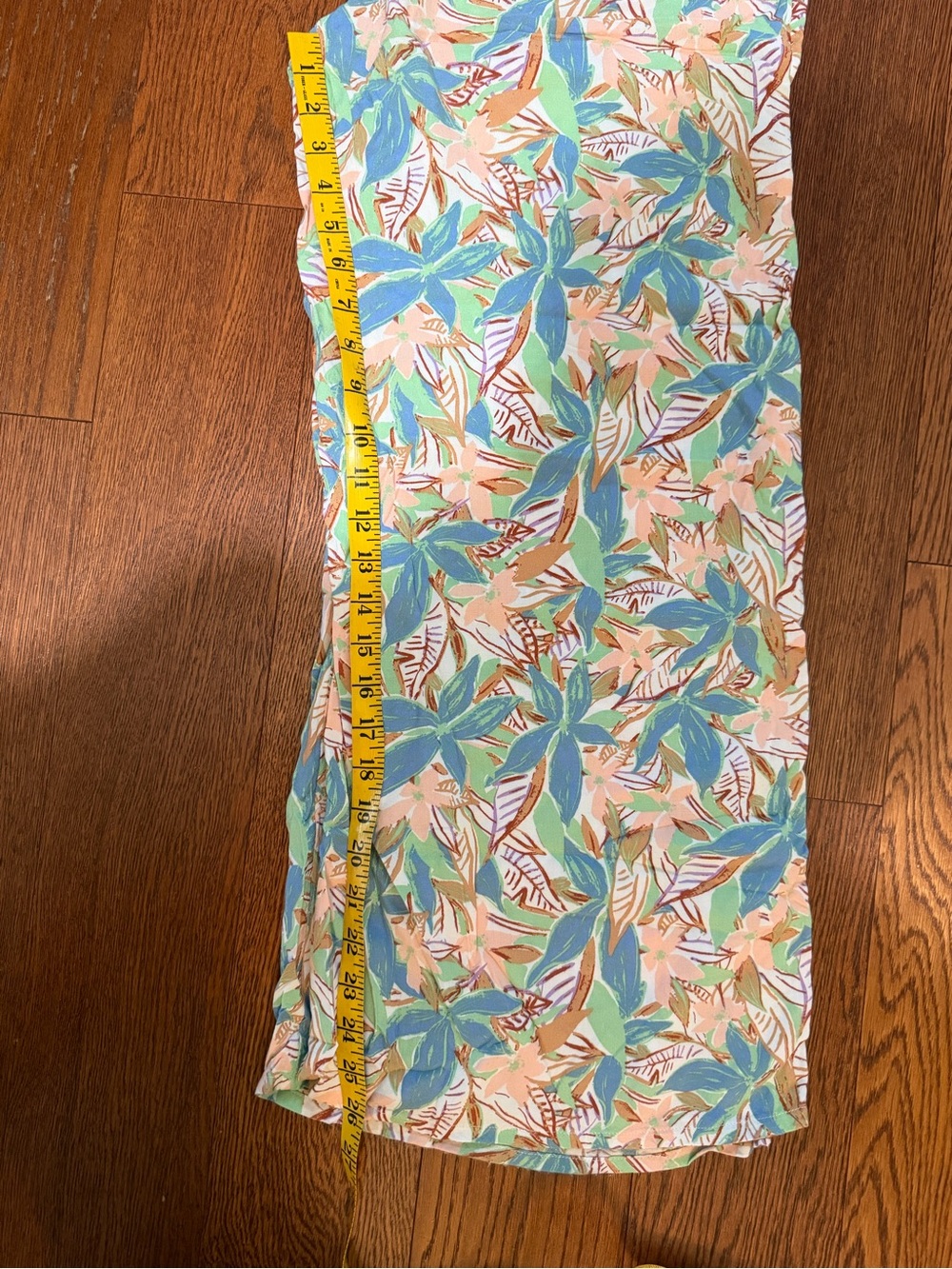 Roxy Midnight Avenue Beach Wide-Leg
Pant 100% Viscose Tropical Pull on Size M - Picture 10 of 11